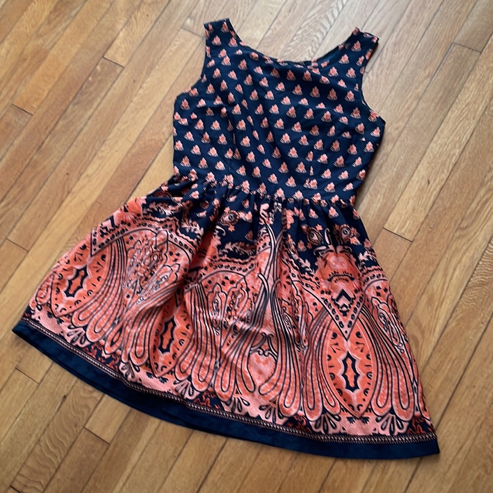 Women’s Petite Medium Polyester light weight full Skirt Lotus Print Dress